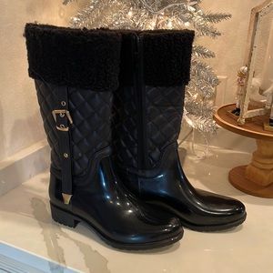 Women’s Winter Snow Boots 8.5. Black